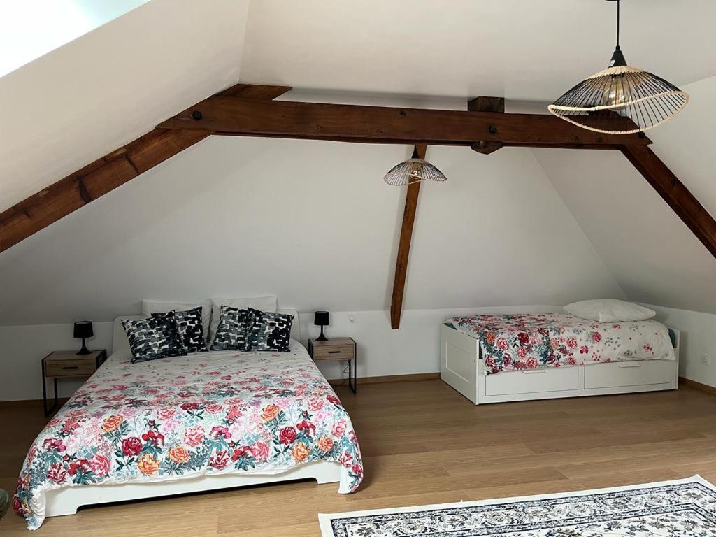 La Maison Des Amis En Normandie Pontfarcy Luaran gambar